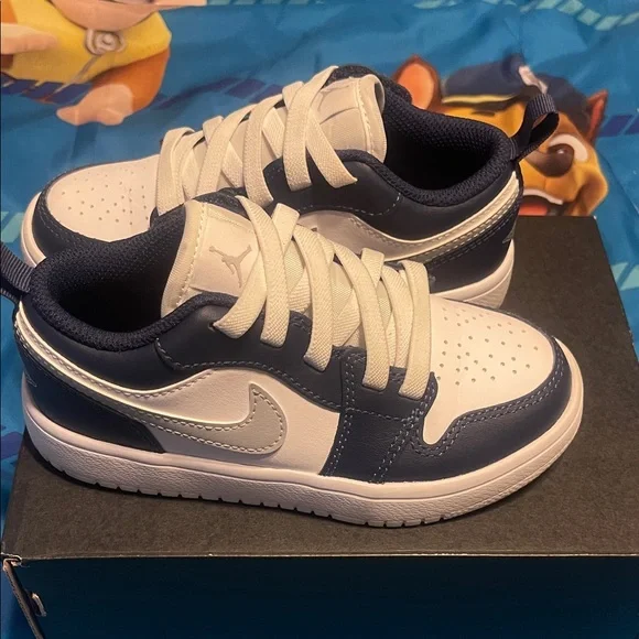 Jordan Kids Navy and White Sneakers - Picture 1 of 5